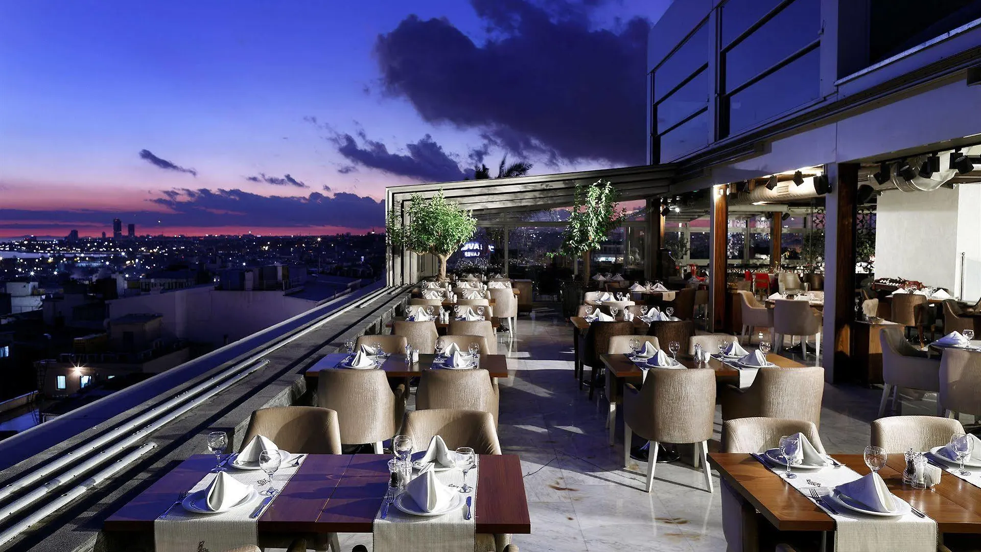 Darkhill Hotel Istanbul