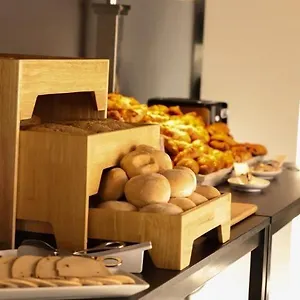 https://suha-bur-dubai-hotel-apartments.dubaihotelsoffers.com